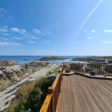 The Point By The Sea * Carraroe