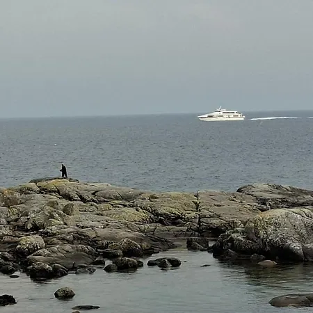 The Point By The Sea Carraroe